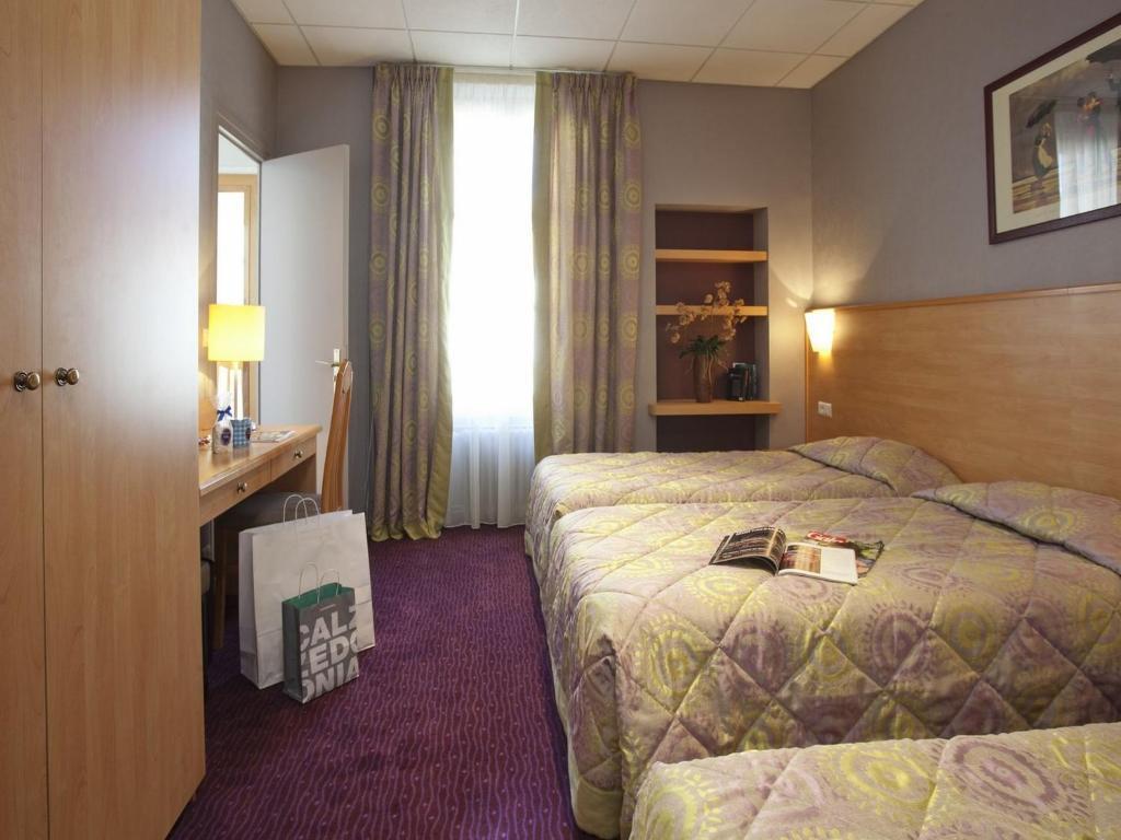 Hotel Chambord Vichy Room photo